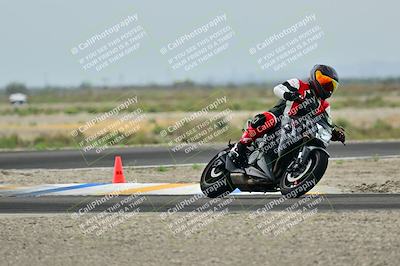 media/Apr-18-2025-TrackDaz (Fri) [[45f5874c44]]/C Group/Session 1 (Turn 7)/